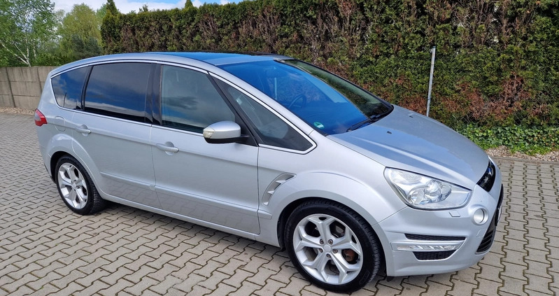Ford S-Max cena 33900 przebieg: 232000, rok produkcji 2012 z Gniezno małe 232